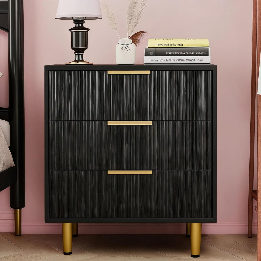 Astuce rangement pour chambre, penderie bordeaux en bois