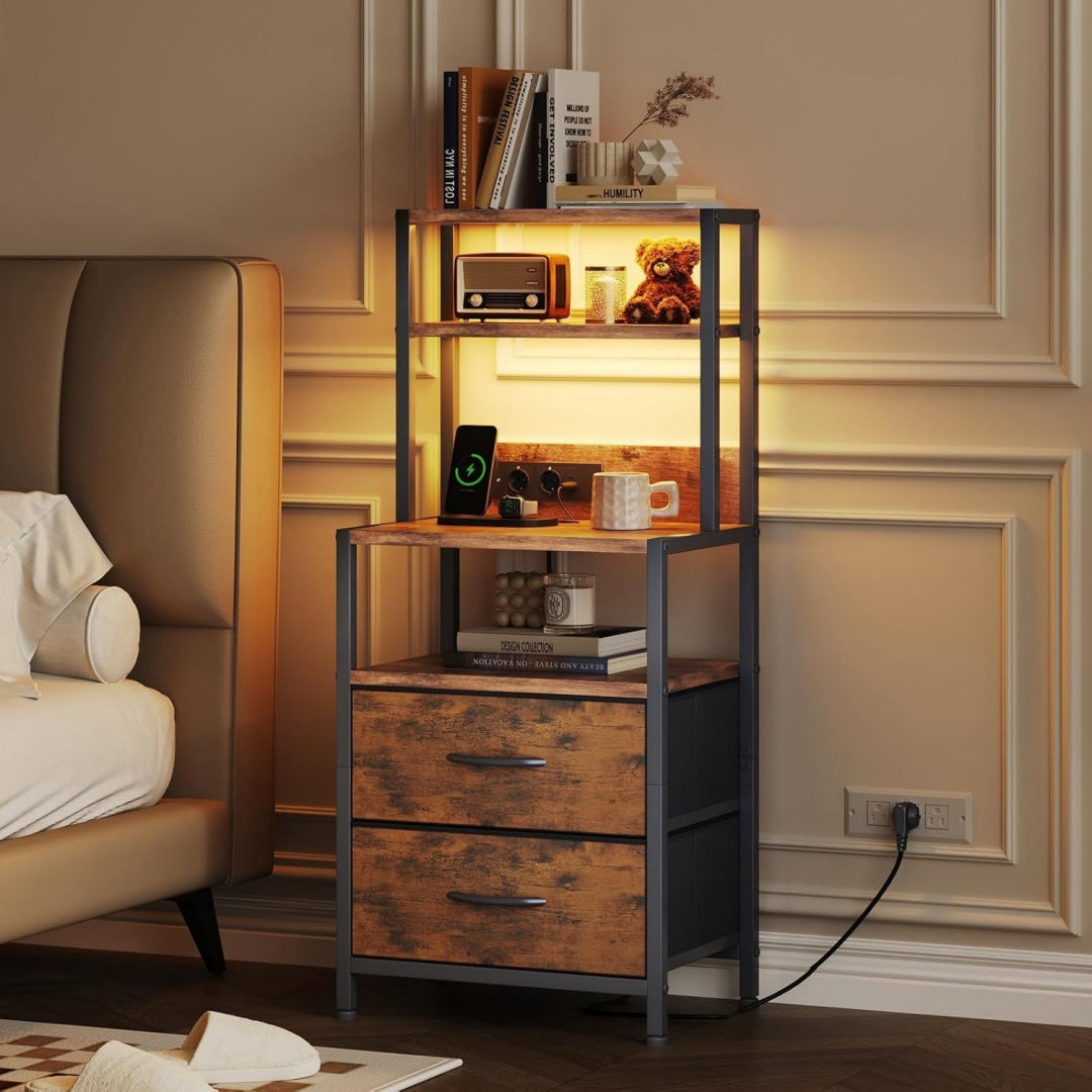 Fonctionnelle table de chevet marron
