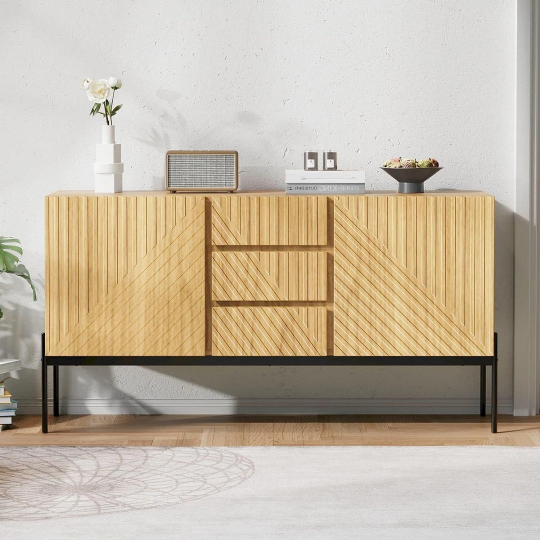 Pratique buffet gris clair en acier design moderne